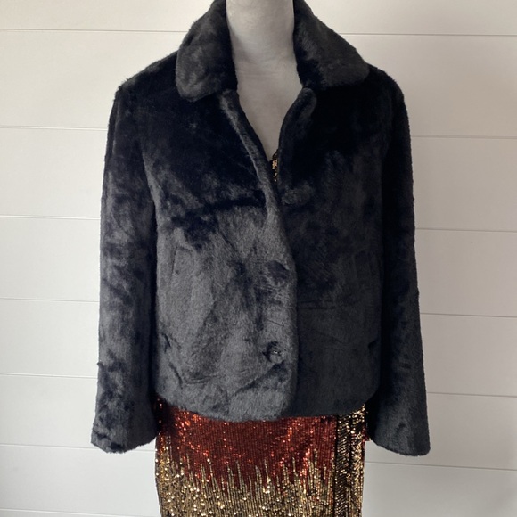Elie Elegant Black Faux Fur Jacket - Picture 9 of 10